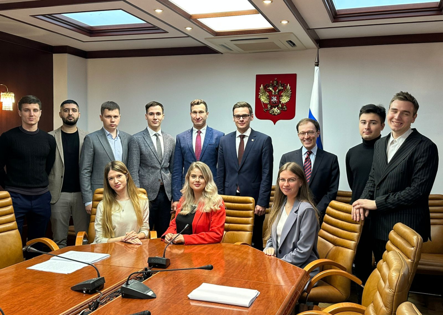 Студенты магистратуры Юридического факультета МГУ посетили Совет Федерации