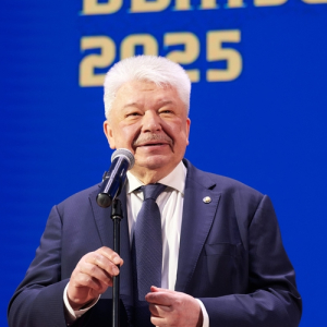 Вручение дипломов выпускникам 2025 года, окончившим обучение с отличием 26 июня 2025 г.